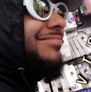 Meet your Posher, Kazz